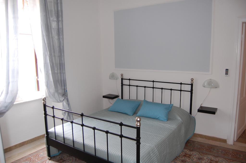 Arena Alfieri B&B Livorno Rom bilde